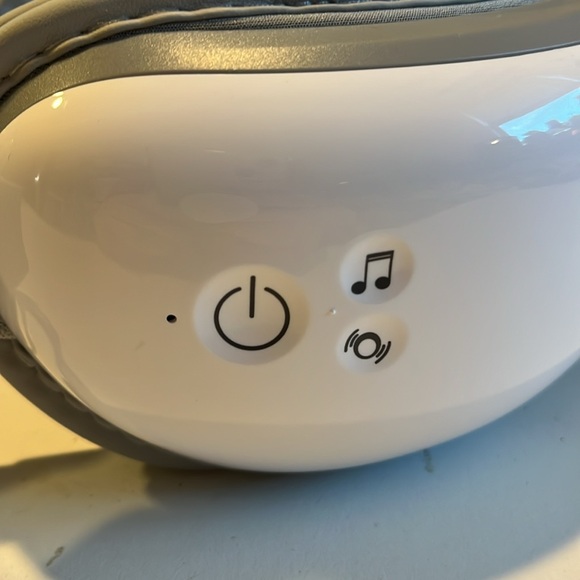 NWOT- Eye Massager - Picture 3 of 5